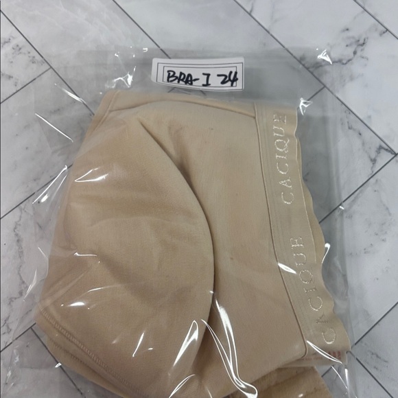 NWOT Cacique Lane Bryant Womens Bra Cream Lightly Lined NO WIRE 40C - Picture 10 of 10